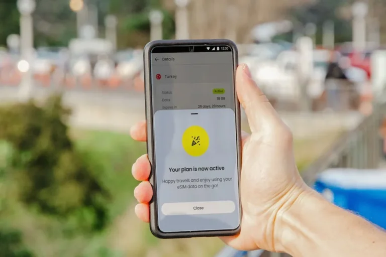 How eSIM and Mobile Tech Make Travel Easier